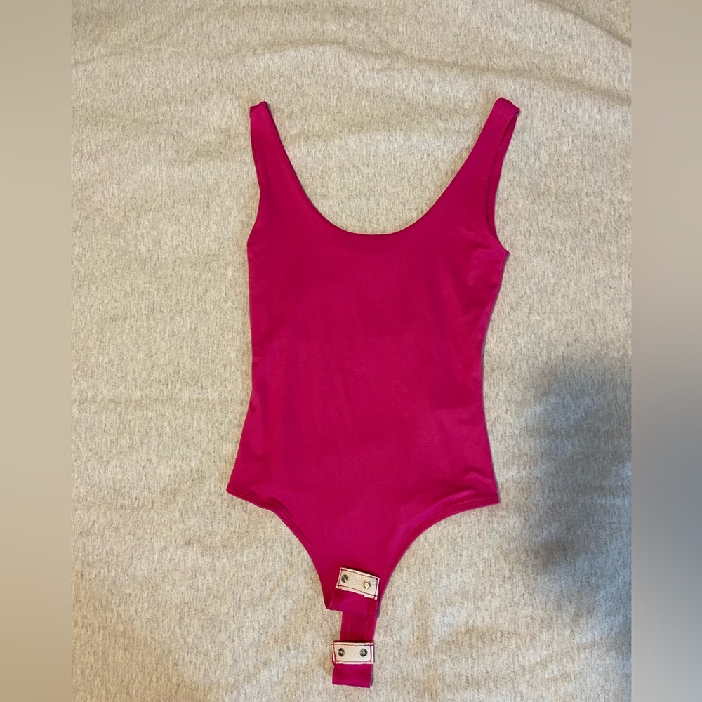 Sincerely Jules Pink Body Suit. Size XS
